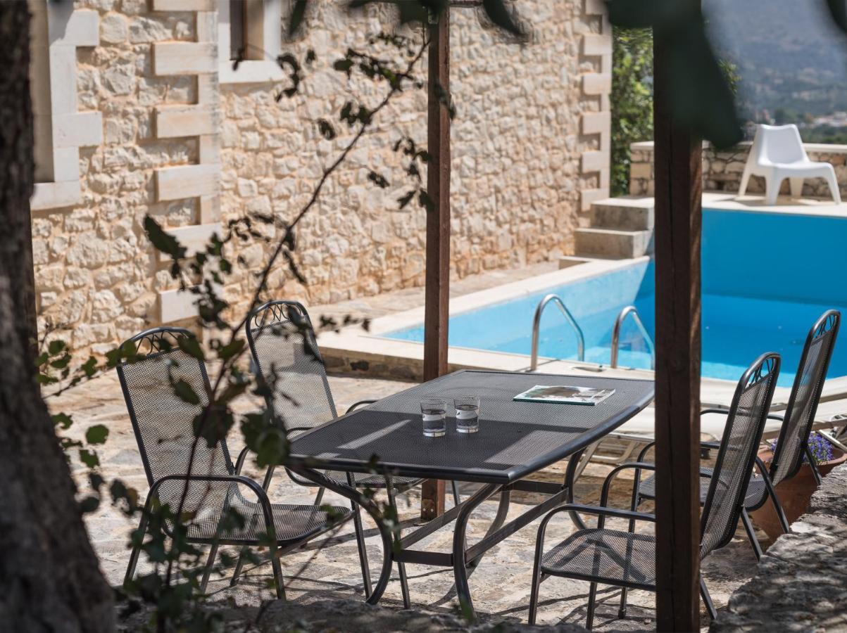 Koules Estate, With Private Pools & Bbq - Embracing Nature, By Thinkvilla Argouli Esterno foto