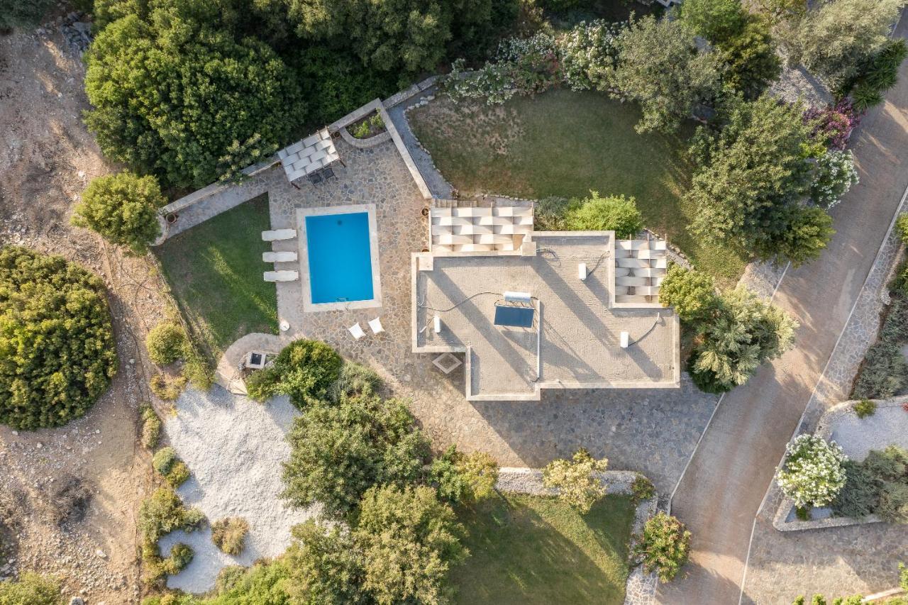 Koules Estate, With Private Pools & Bbq - Embracing Nature, By Thinkvilla Argouli Esterno foto