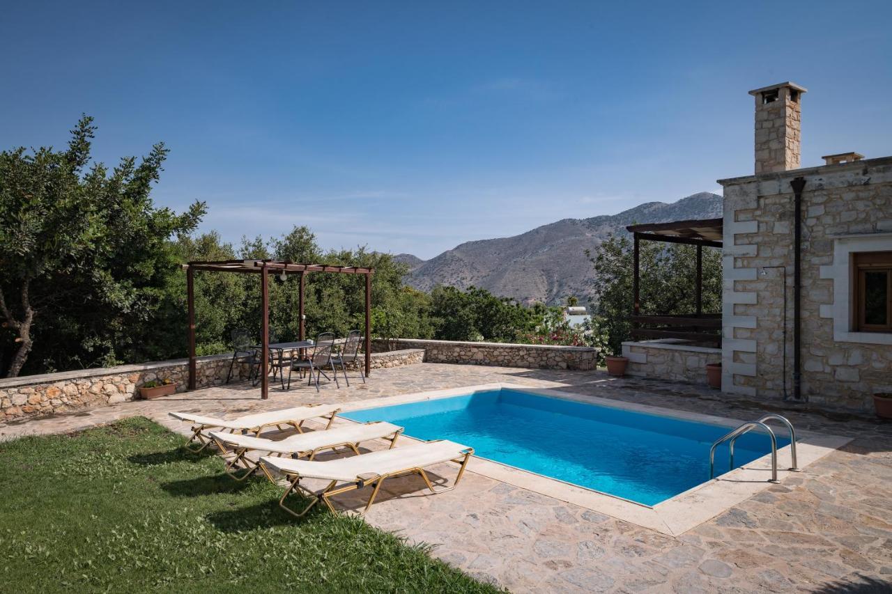 Koules Estate, With Private Pools & Bbq - Embracing Nature, By Thinkvilla Argouli Esterno foto