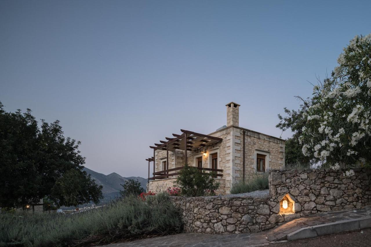 Koules Estate, With Private Pools & Bbq - Embracing Nature, By Thinkvilla Argouli Esterno foto