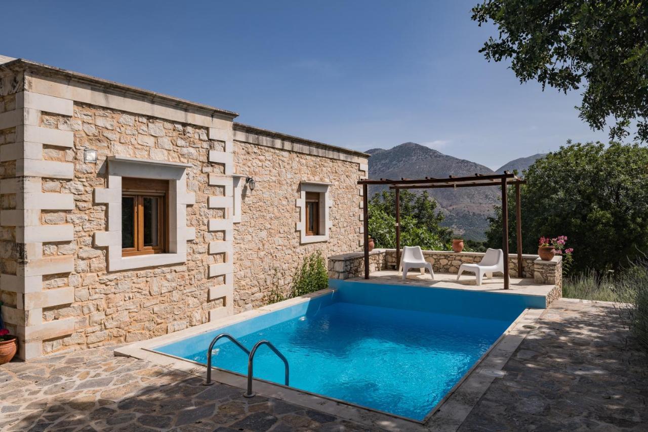 Koules Estate, With Private Pools & Bbq - Embracing Nature, By Thinkvilla Argouli Esterno foto