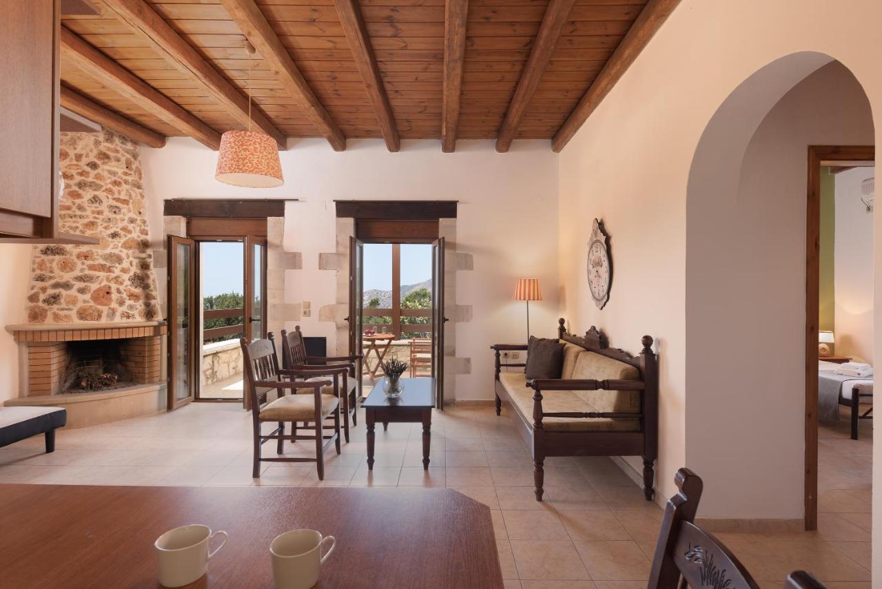 Koules Estate, With Private Pools & Bbq - Embracing Nature, By Thinkvilla Argouli Esterno foto