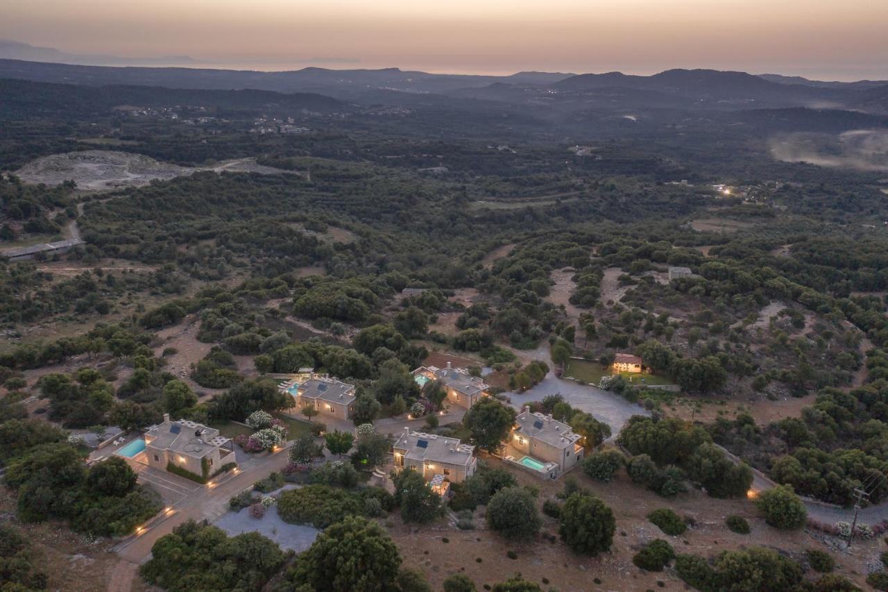 Koules Estate, With Private Pools & Bbq - Embracing Nature, By Thinkvilla Argouli Esterno foto