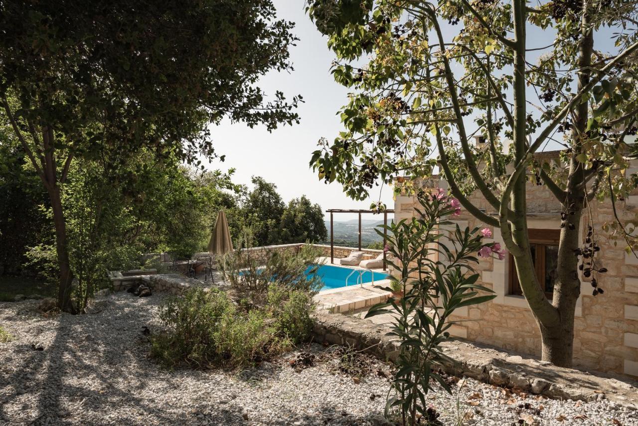 Koules Estate, With Private Pools & Bbq - Embracing Nature, By Thinkvilla Argouli Esterno foto