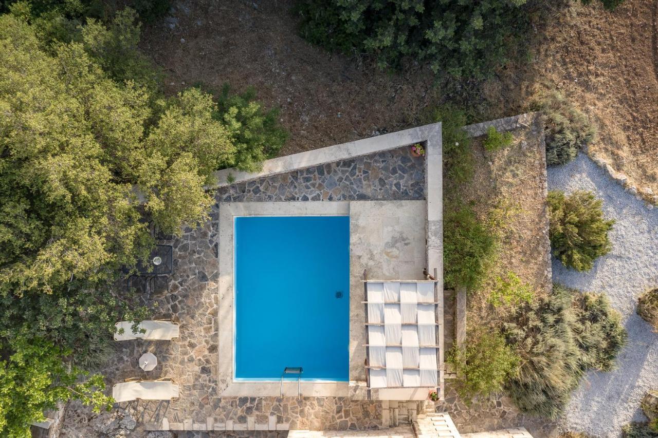 Koules Estate, With Private Pools & Bbq - Embracing Nature, By Thinkvilla Argouli Esterno foto